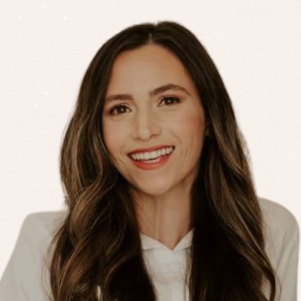 Ariana Root, Business Relationship Officer